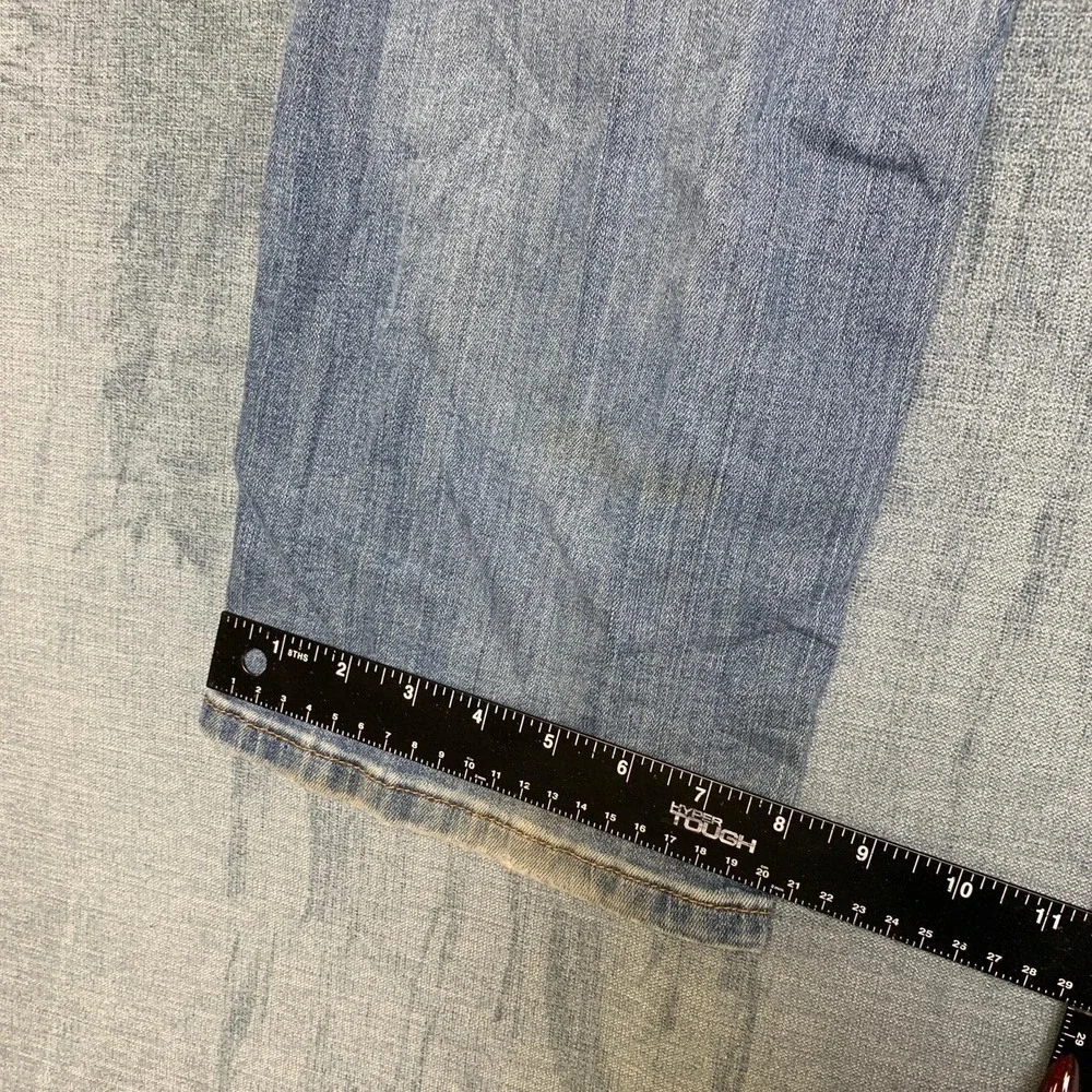 Levi's 541 Jeans Mens 38x30 Blue Denim Medium Wash Athletic Tapered Fit Outdoor